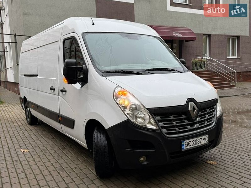 Грузовой фургон Renault Master 2015 в Львове
