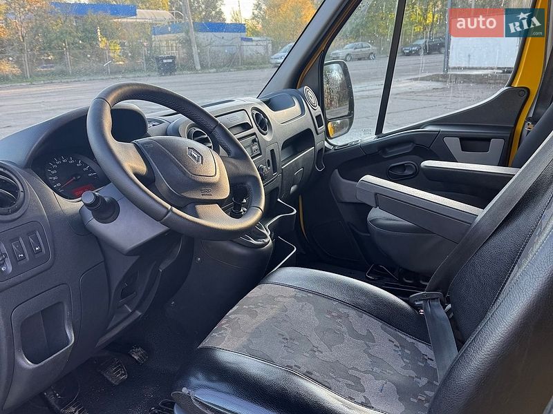 Вантажний фургон Renault Master 2018 в Запоріжжі