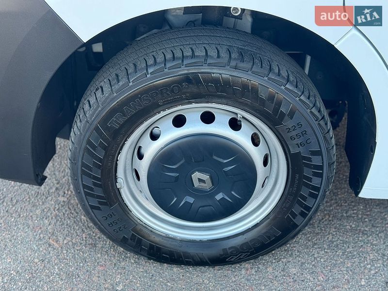 Грузопассажирский фургон Renault Master 2020 в Киеве