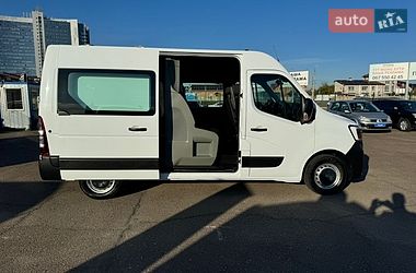 Грузопассажирский фургон Renault Master 2020 в Киеве