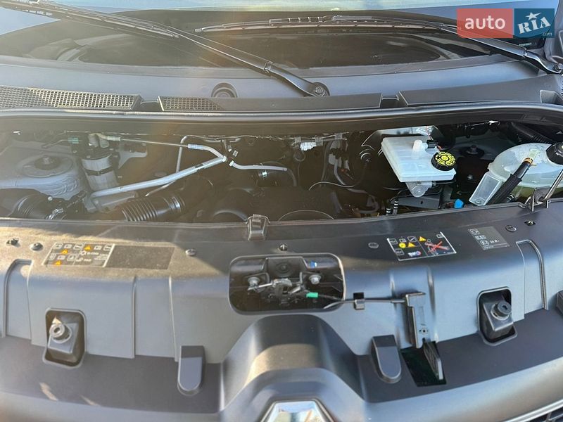 Грузопассажирский фургон Renault Master 2020 в Киеве