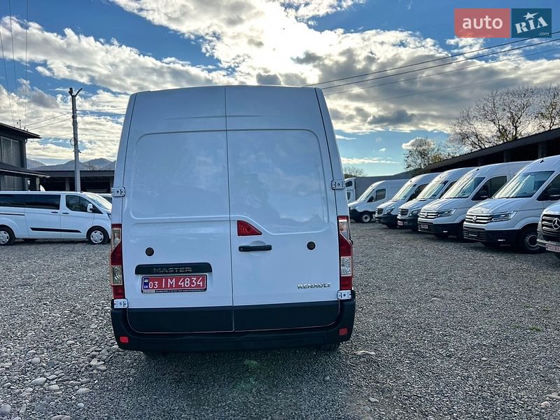 Вантажний фургон Renault Master 2018 в Хусті