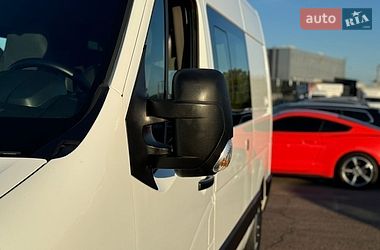 Грузопассажирский фургон Renault Master 2018 в Киеве