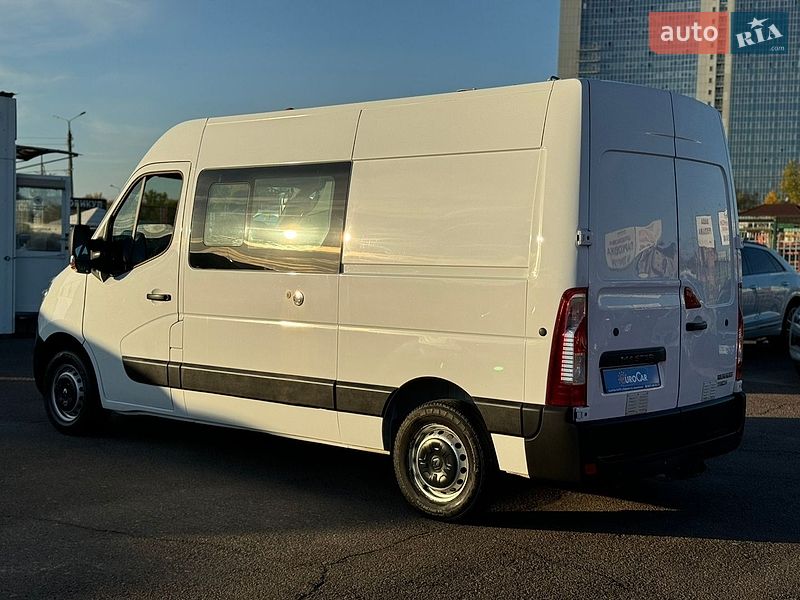 Грузопассажирский фургон Renault Master 2018 в Киеве