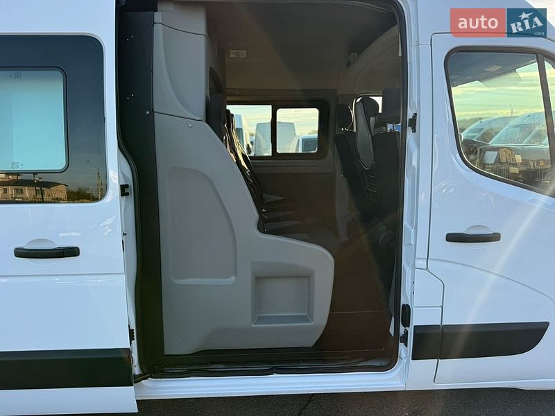 Грузопассажирский фургон Renault Master 2018 в Киеве