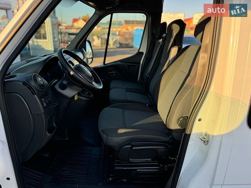 Грузопассажирский фургон Renault Master 2018 в Киеве