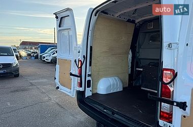 Грузопассажирский фургон Renault Master 2018 в Киеве