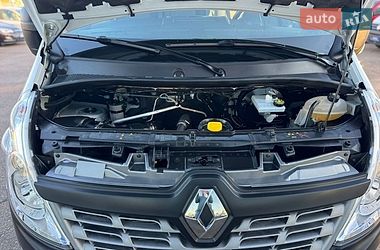 Грузопассажирский фургон Renault Master 2018 в Киеве