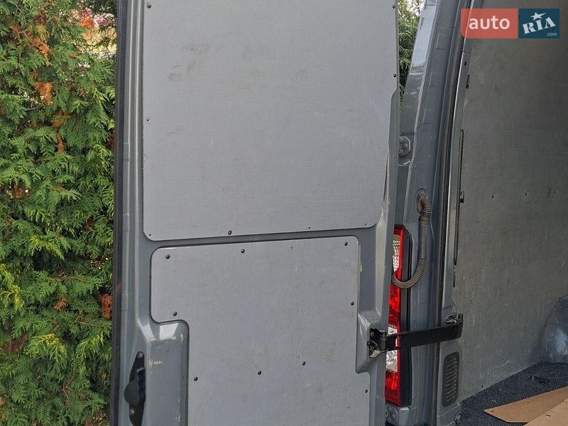 Вантажний фургон Renault Master 2022 в Рівному