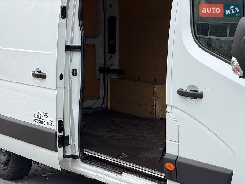 Вантажний фургон Renault Master 2021 в Луцьку