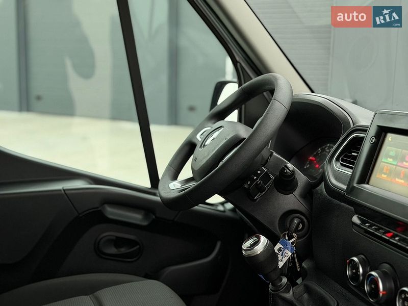 Вантажний фургон Renault Master 2022 в Дубні