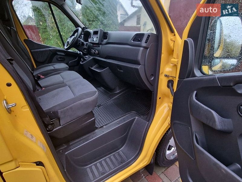Грузовой фургон Renault Master 2020 в Пустомытах