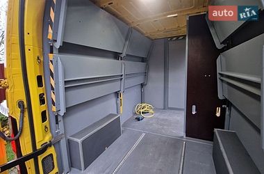 Грузовой фургон Renault Master 2020 в Пустомытах