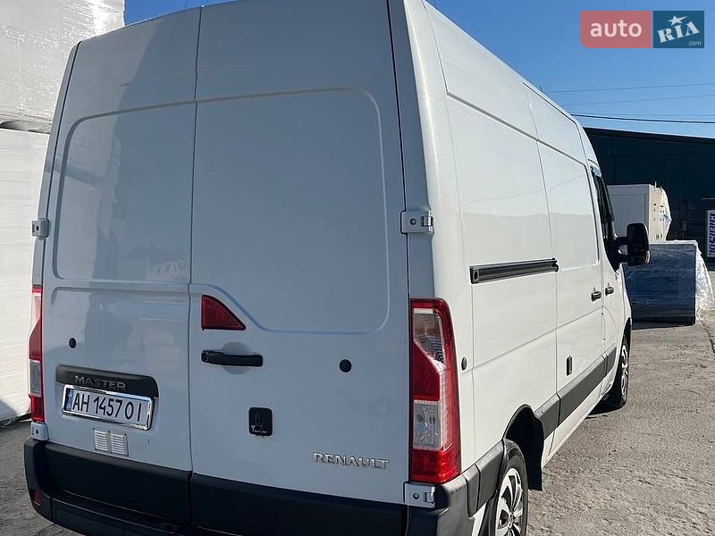 Вантажний фургон Renault Master 2015 в Києві