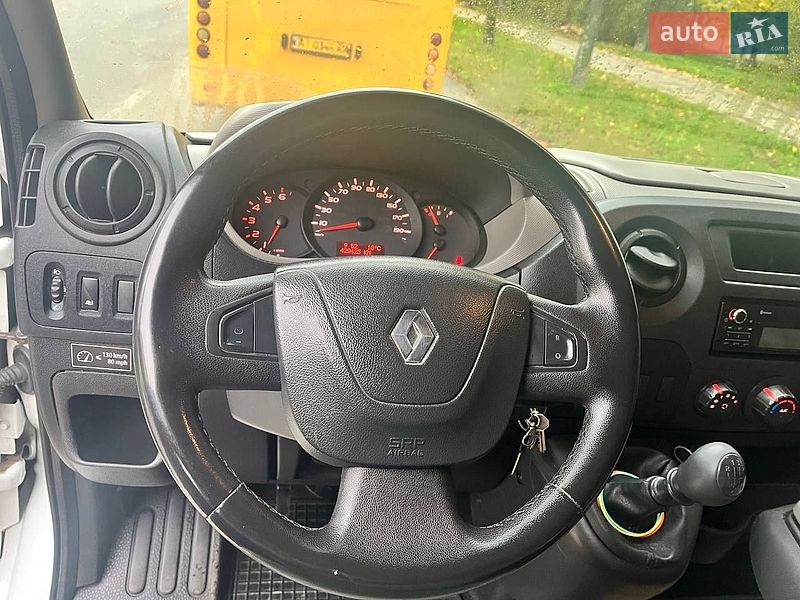 Вантажний фургон Renault Master 2015 в Києві