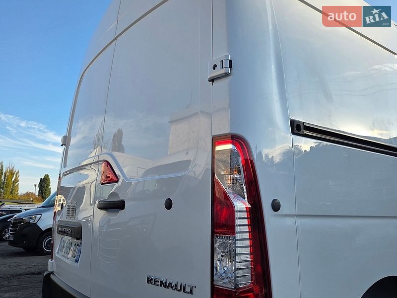 Грузовой фургон Renault Master 2023 в Днепре