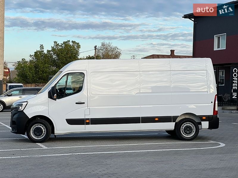 Грузовой фургон Renault Master 2023 в Дубно