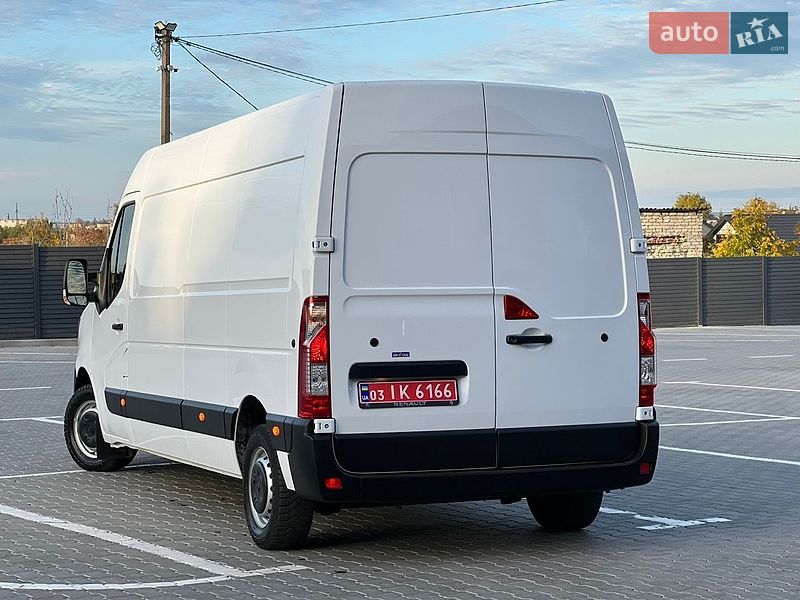 Грузовой фургон Renault Master 2023 в Дубно