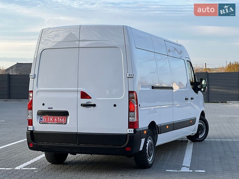 Грузовой фургон Renault Master 2023 в Дубно