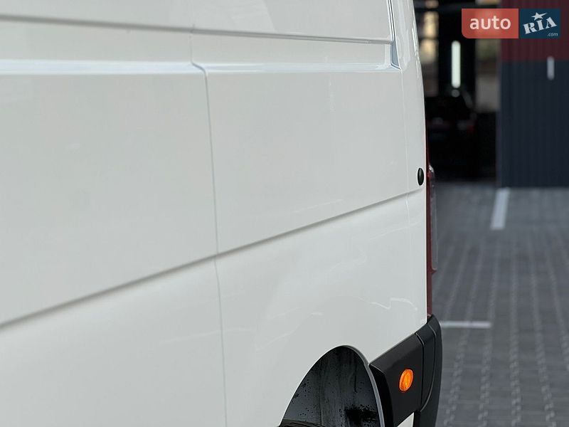 Грузовой фургон Renault Master 2023 в Дубно