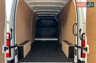 Грузовой фургон Renault Master 2023 в Дубно
