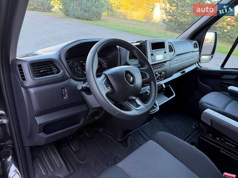Вантажний фургон Renault Master 2022 в Хмельницькому