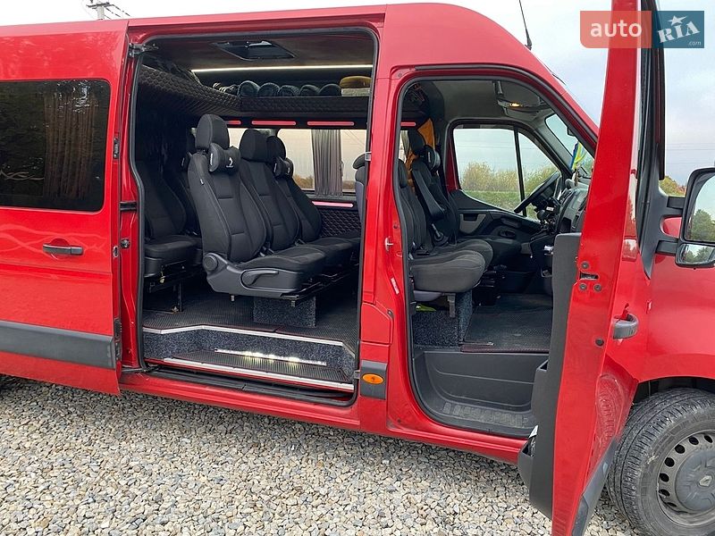Грузопассажирский фургон Renault Master 2015 в Заречье