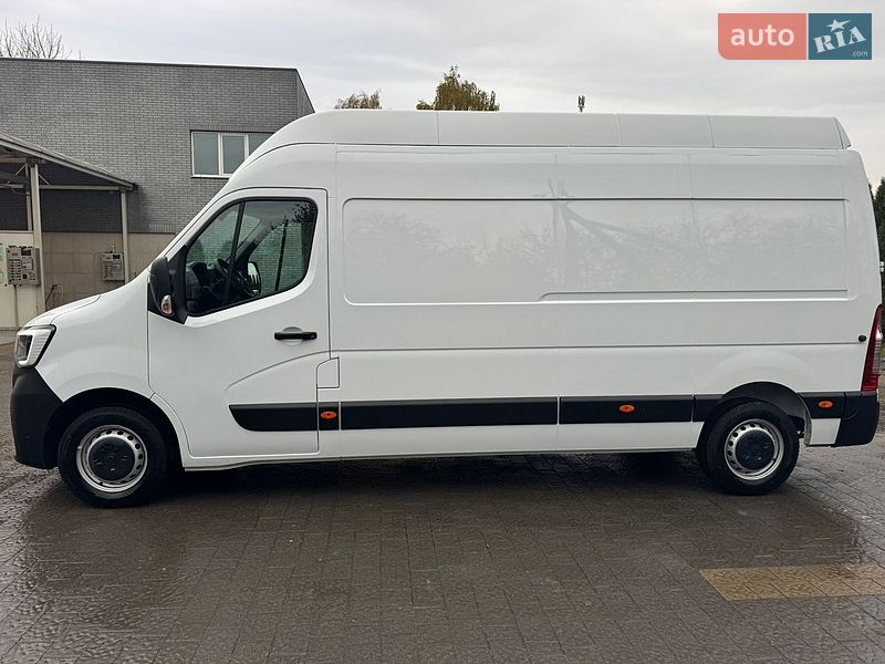 Грузовой фургон Renault Master 2022 в Луцке