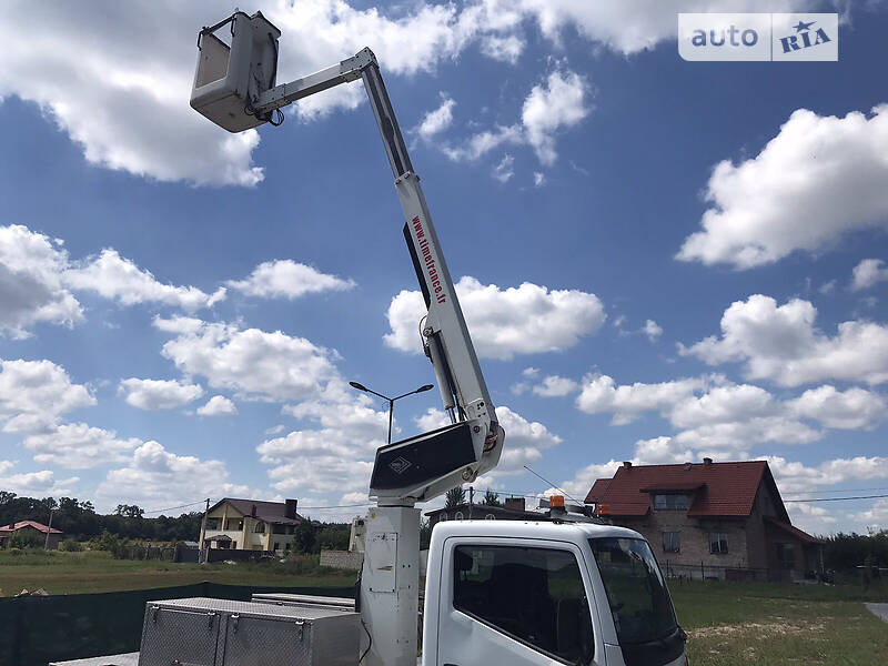 Автовышка Renault Maxity 2012 в Львове