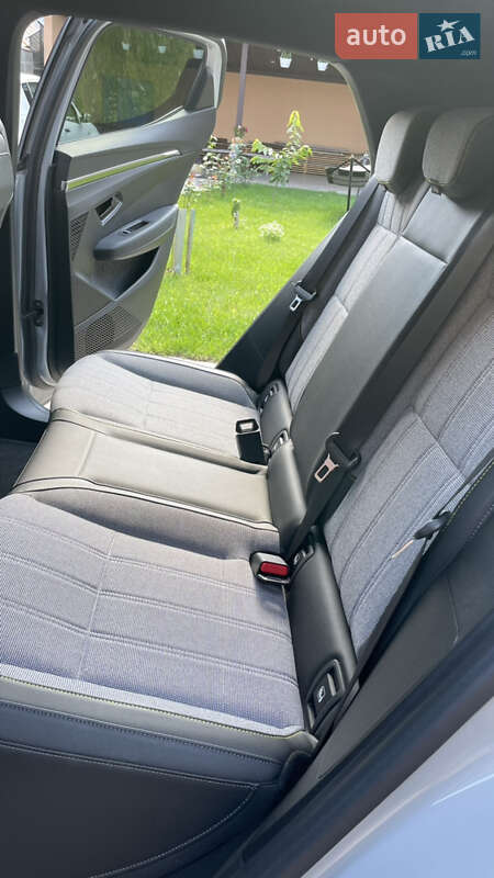 Внедорожник / Кроссовер Renault Megane E-Tech Electric 2022 в Мукачево