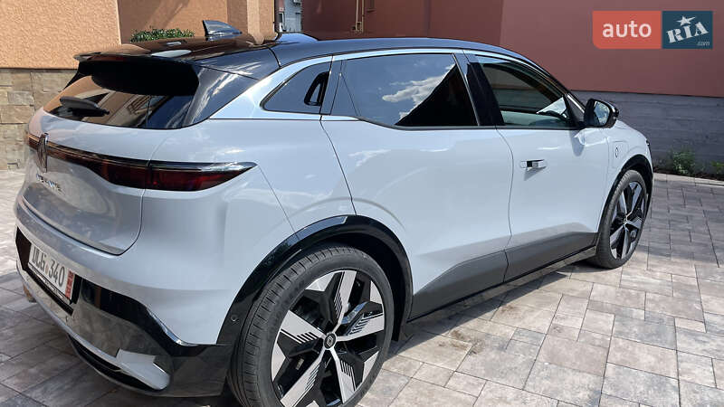 Внедорожник / Кроссовер Renault Megane E-Tech Electric 2022 в Мукачево