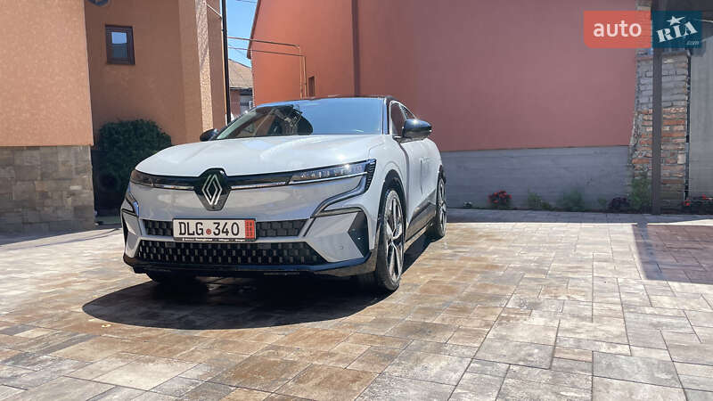 Внедорожник / Кроссовер Renault Megane E-Tech Electric 2022 в Мукачево
