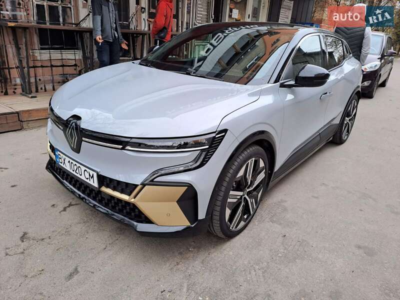 Внедорожник / Кроссовер Renault Megane E-Tech Electric 2022 в Хмельницком