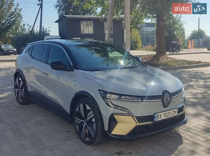 Внедорожник / Кроссовер Renault Megane E-Tech Electric 2022 в Хмельницком