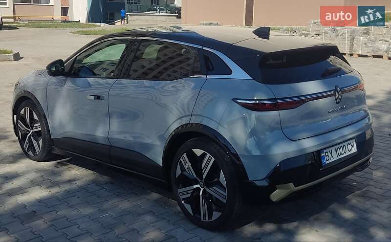 Внедорожник / Кроссовер Renault Megane E-Tech Electric 2022 в Хмельницком
