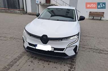 Внедорожник / Кроссовер Renault Megane E-Tech Electric 2022 в Чорткове