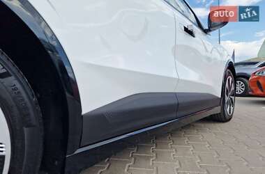 Позашляховик / Кросовер Renault Megane E-Tech Electric 2022 в 
