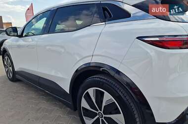 Позашляховик / Кросовер Renault Megane E-Tech Electric 2022 в 