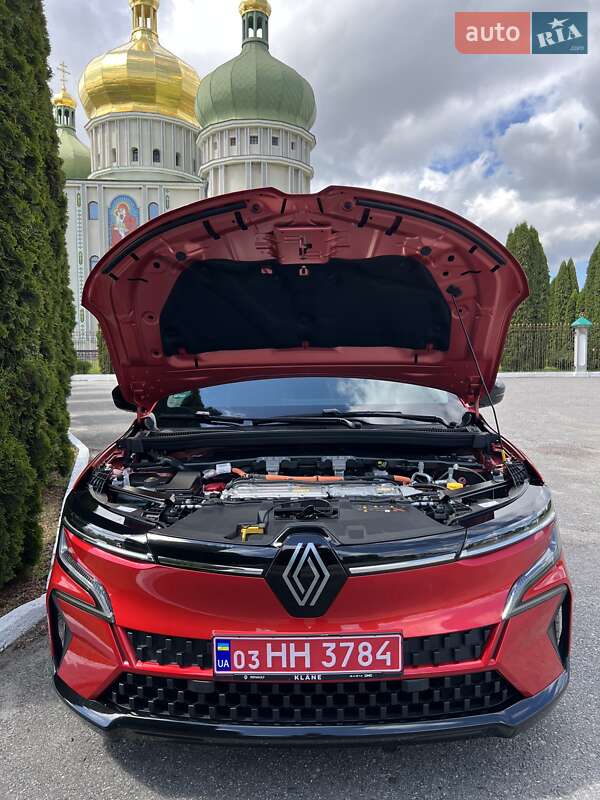Внедорожник / Кроссовер Renault Megane E-Tech Electric 2022 в Дубно