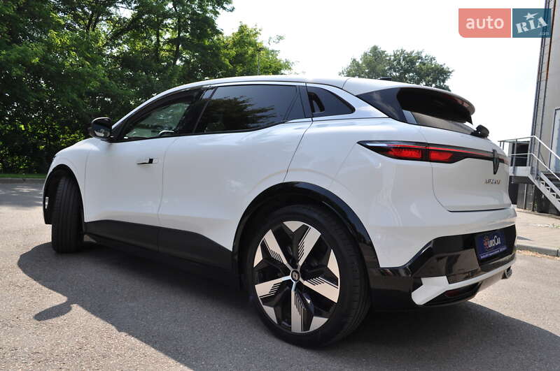 Внедорожник / Кроссовер Renault Megane E-Tech Electric 2023 в Киеве