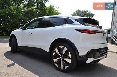 Внедорожник / Кроссовер Renault Megane E-Tech Electric 2023 в 