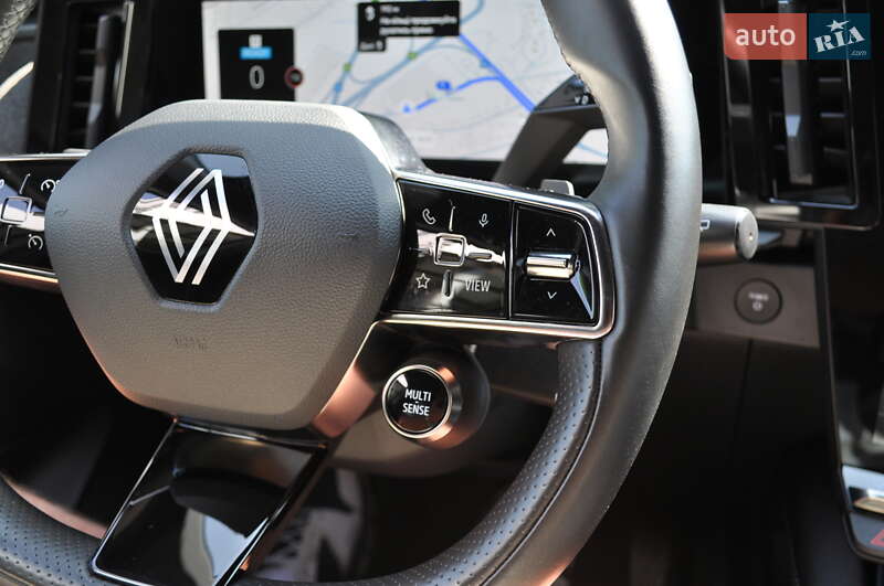 Внедорожник / Кроссовер Renault Megane E-Tech Electric 2023 в Киеве