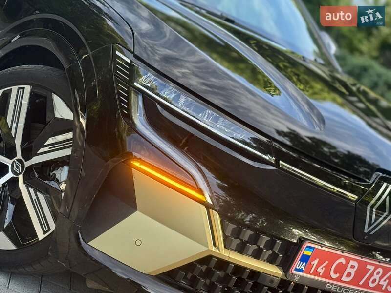 Внедорожник / Кроссовер Renault Megane E-Tech Electric 2023 в Дрогобыче