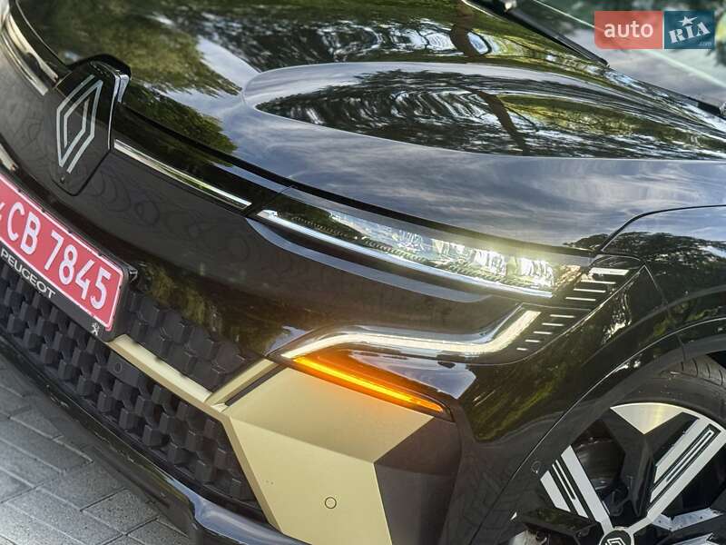 Внедорожник / Кроссовер Renault Megane E-Tech Electric 2023 в Дрогобыче
