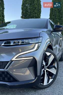 Внедорожник / Кроссовер Renault Megane E-Tech Electric 2023 в 