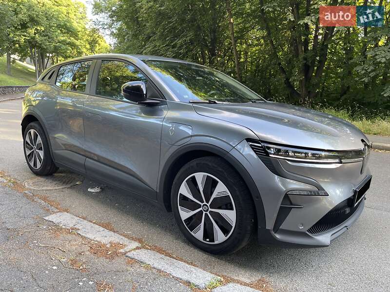 Внедорожник / Кроссовер Renault Megane E-Tech Electric 2022 в Киеве