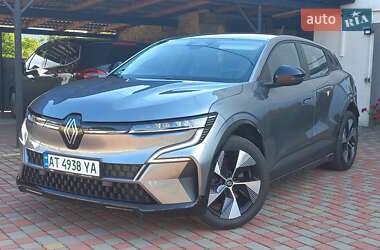 Внедорожник / Кроссовер Renault Megane E-Tech Electric 2022 в Калуше