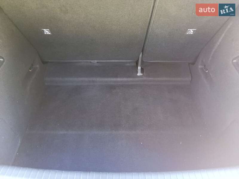 Позашляховик / Кросовер Renault Megane E-Tech Electric 2022 в Полтаві