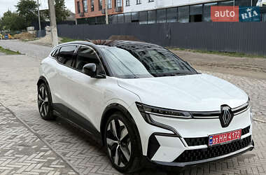 Позашляховик / Кросовер Renault Megane E-Tech Electric 2023 в Дубні