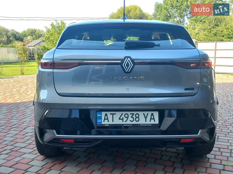 Внедорожник / Кроссовер Renault Megane E-Tech Electric 2022 в Калуше